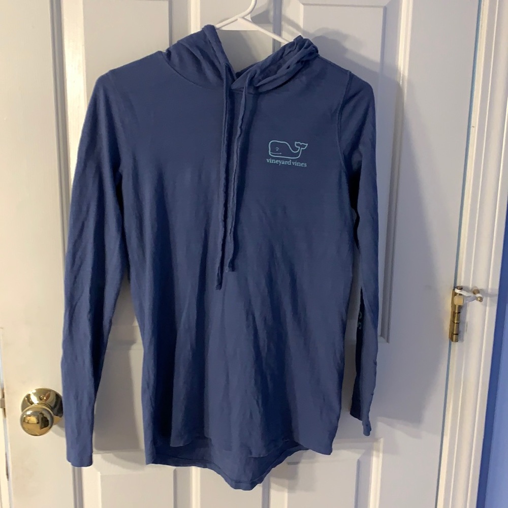 Vineyard Vines blue long sleeved t-shirt - size XXS